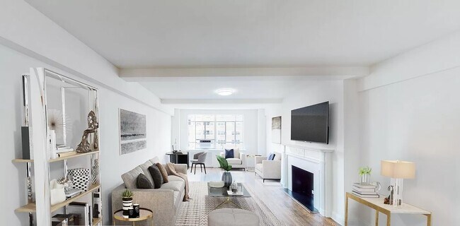 Primary Photo - 20 Fifth Avenue