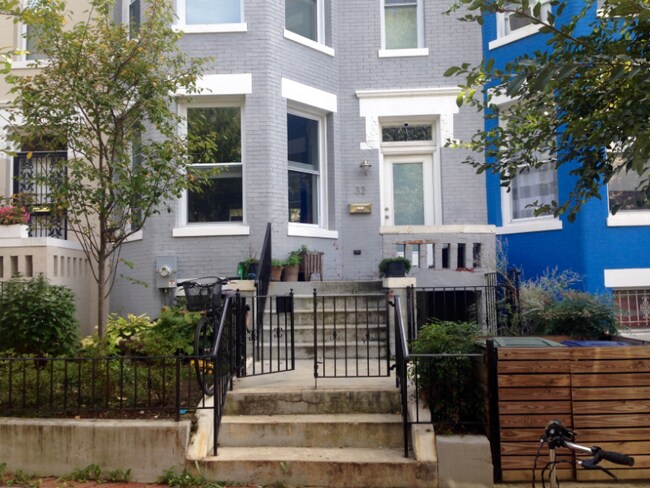 Building Photo - 32 U St NW