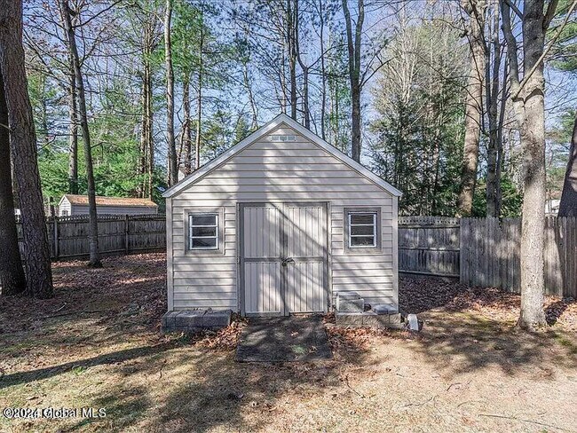 Building Photo - 633 Salvia Ln