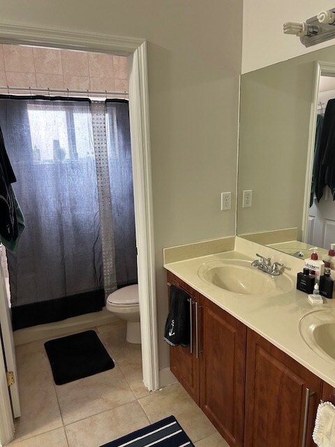 Building Photo - 2933 SW 38th Ave