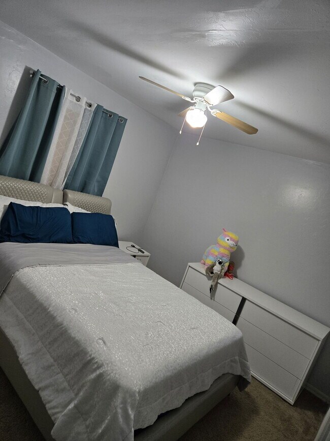 Building Photo - Northwest 20th Place, Cape Coral, FL 33993...