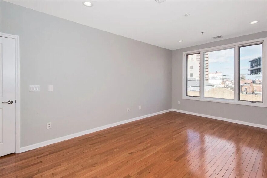 Building Photo - 203 Hackensack Plank Rd