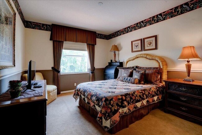 Building Photo - 10891 Northgreen Dr