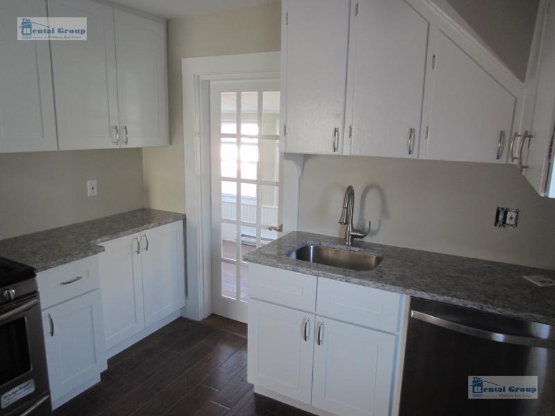 Building Photo - 26 Rand St