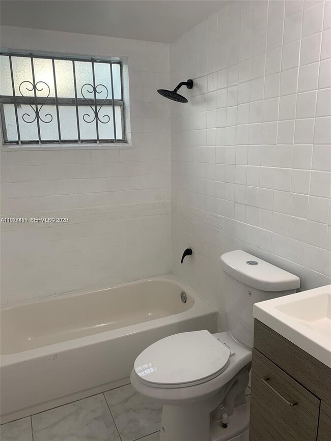 Building Photo - 8295 NE Miami Ct