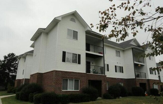 Primary Photo - 320 Brownlea Dr