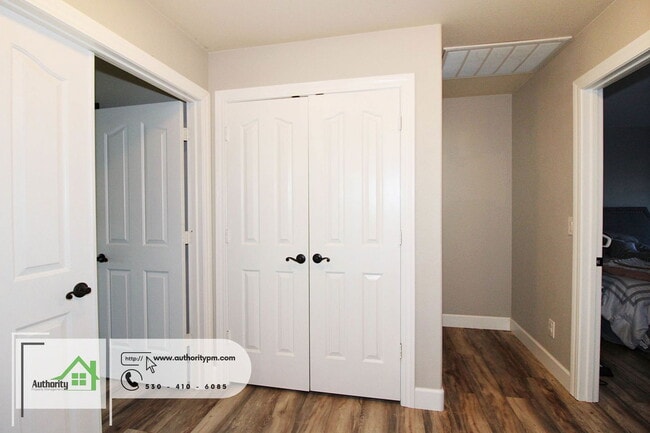 Building Photo - 11540 Vista Del Rio