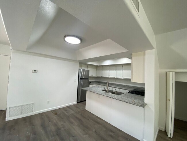 Interior Photo - Colonia Apartment Homes - Roger