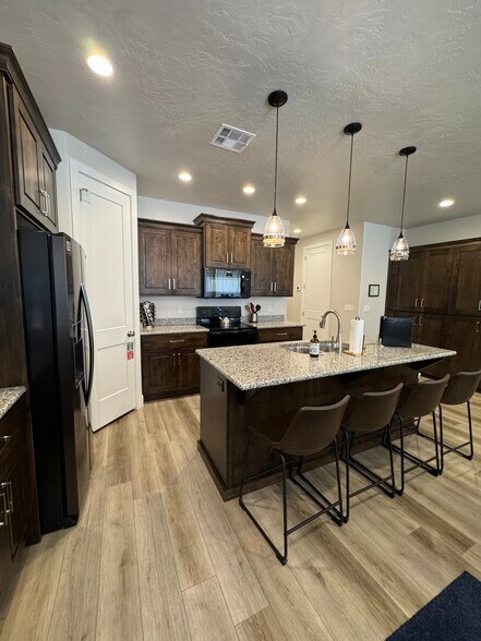 Building Photo - 4804 N Winged Foot Dr