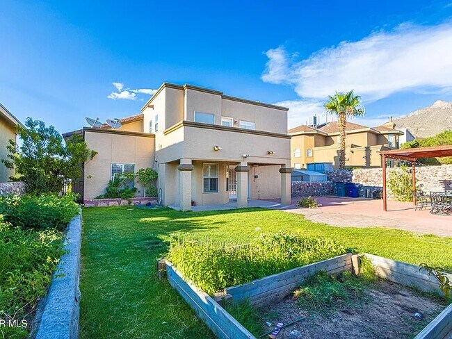 Building Photo - 6088 Los Siglos Dr