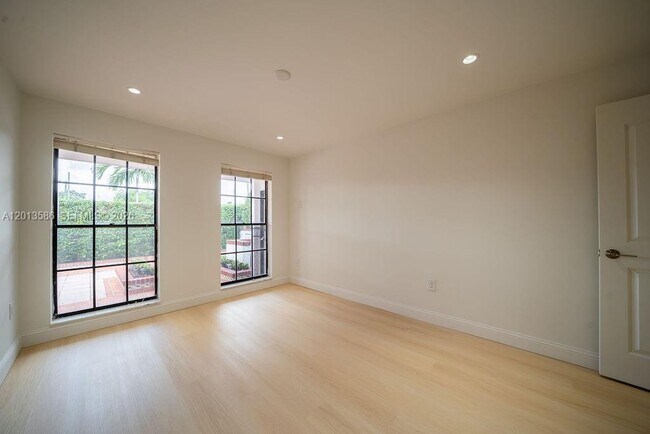 Building Photo - South Greenway Drive, Coral Gables, FL 33134 - 3 BR 2 BA single-family home