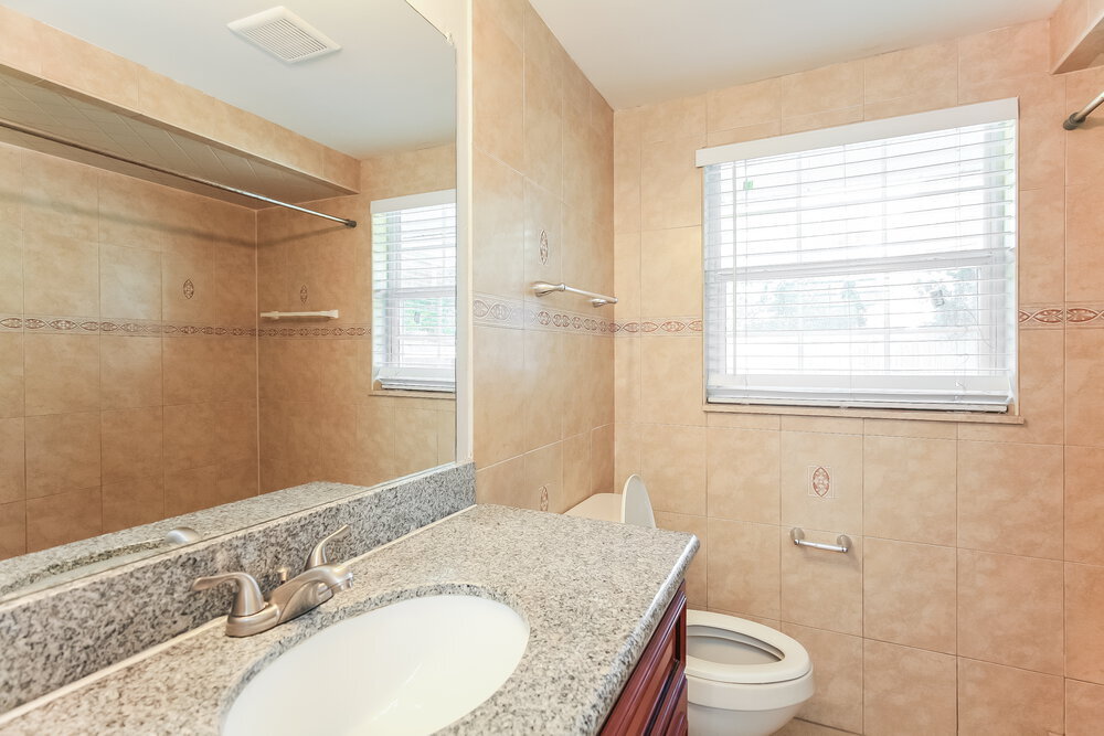 Building Photo - 10426 Syringa Ct