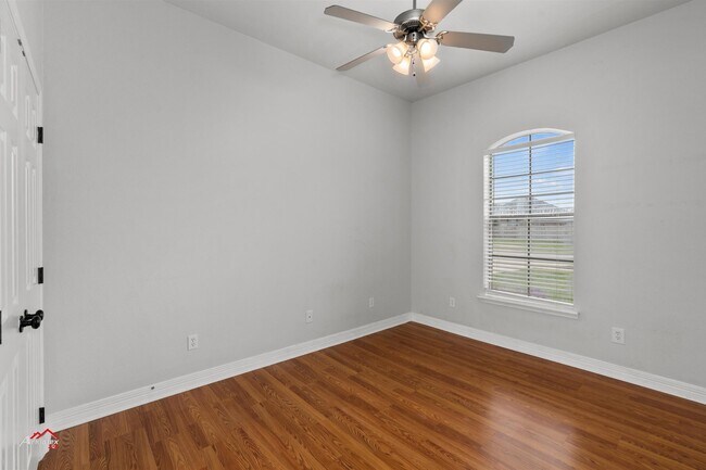 Building Photo - 2309 Tallgrass Cir