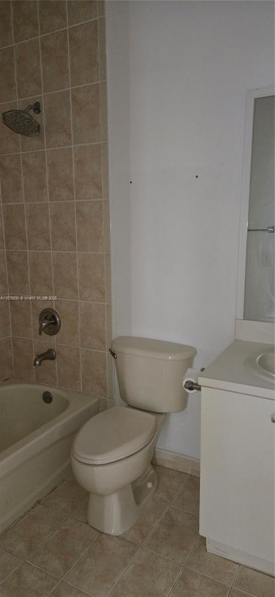 Building Photo - 2665 NE 4th St