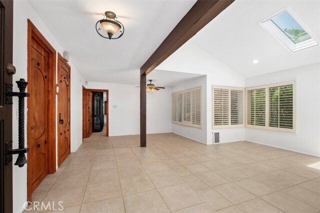 Building Photo - 16 Banyan Tree Ln
