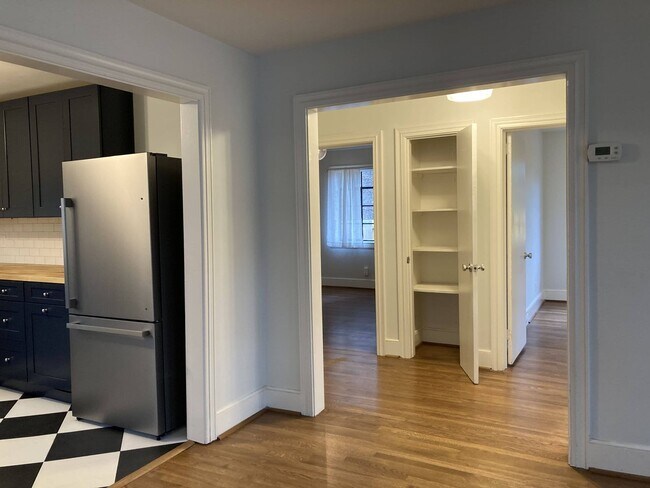 Building Photo - 3212 Alabama Ave