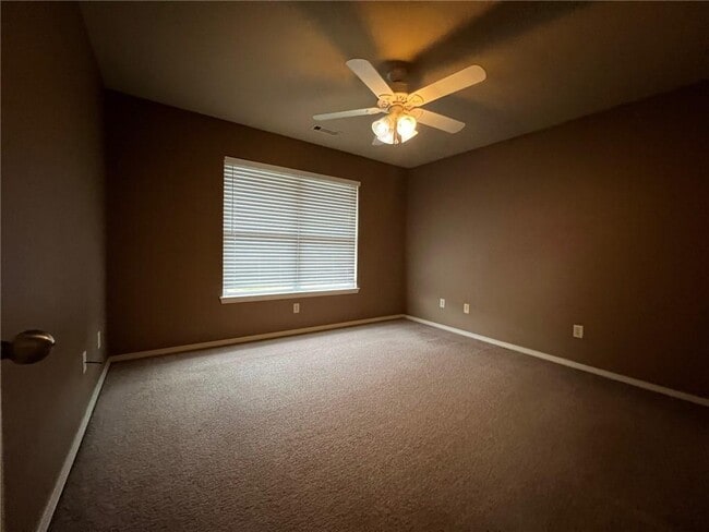 Building Photo - 3400 SW Deerfield Blvd