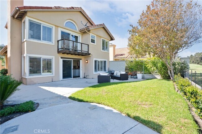 Building Photo - 58 Via Candelaria