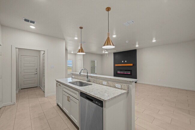 Building Photo - Brand new townhomes in Frenship East!