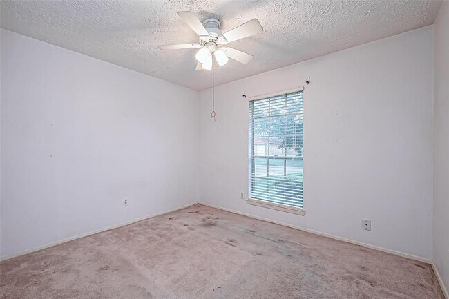 Building Photo - 2122 Heritage Colony Dr
