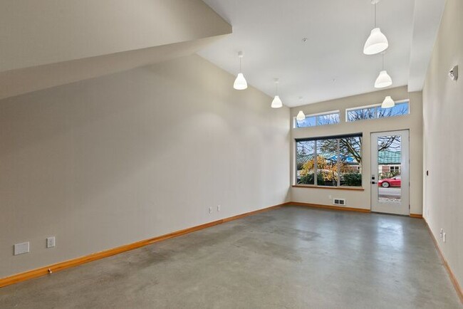 Building Photo - Commercial Retail Space in the Heart of We...