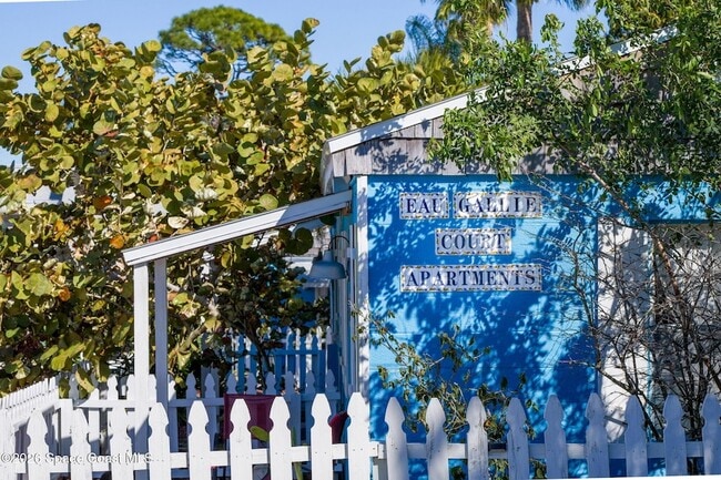 Building Photo - 2179 Pineapple Ave