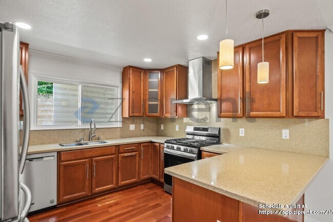 Building Photo - 41076 Davila Ct