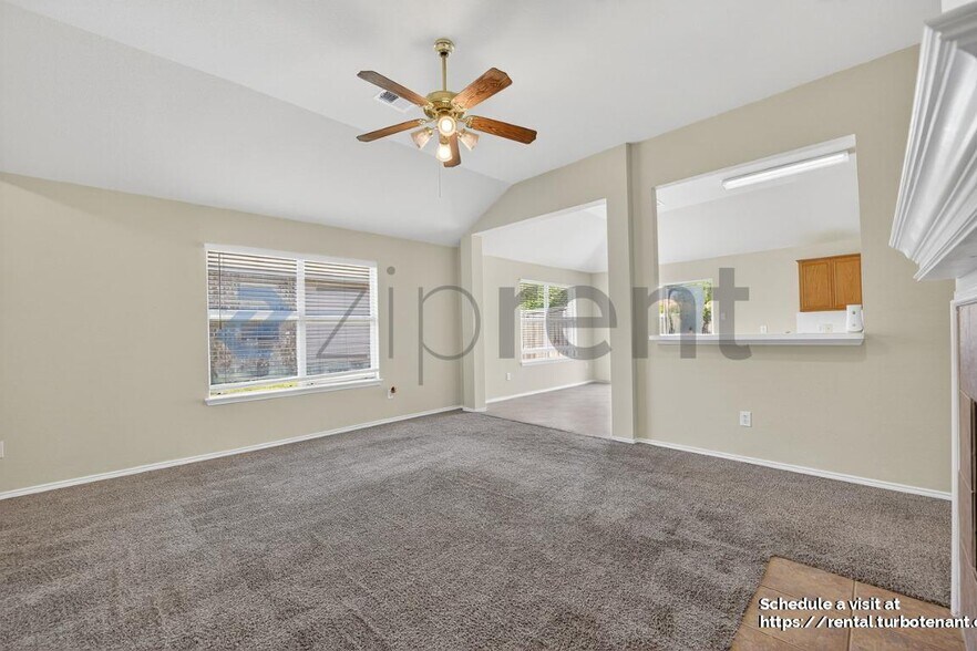 Building Photo - 9100 Warren Dr