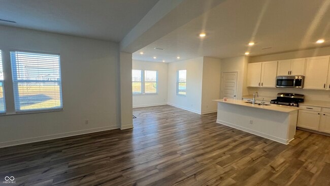 Building Photo - 5580 Cherry Hl Dr