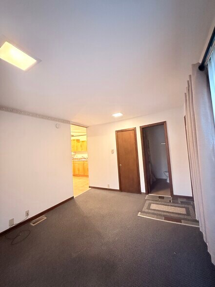 Building Photo - 26A Rochester St