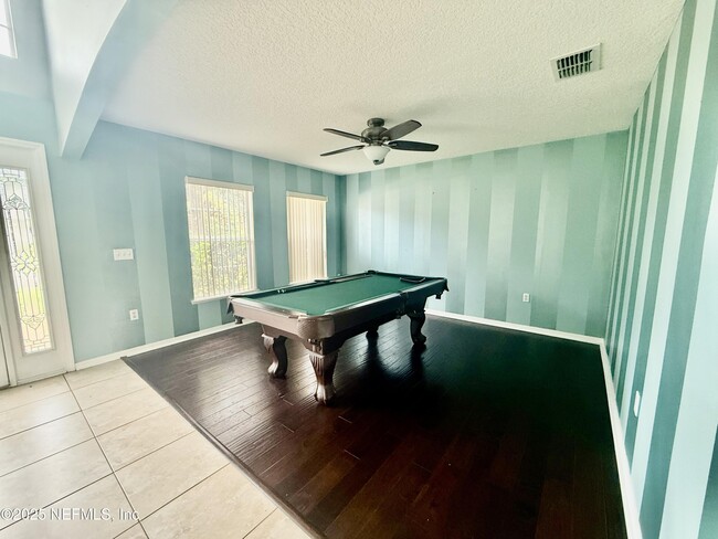 Building Photo - 76466 Longleaf Loop