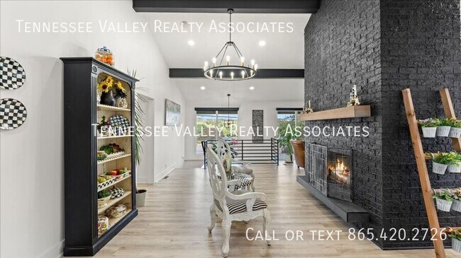 Building Photo - 813 N Cedar Bluff Rd
