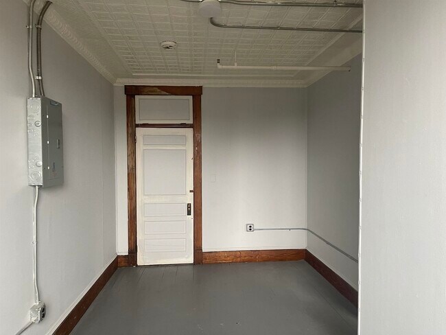 Building Photo - 41-43-43 Central St