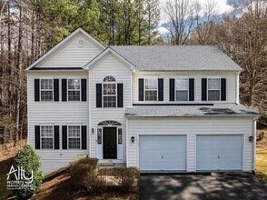 Building Photo - 170 W Rosewood Dr