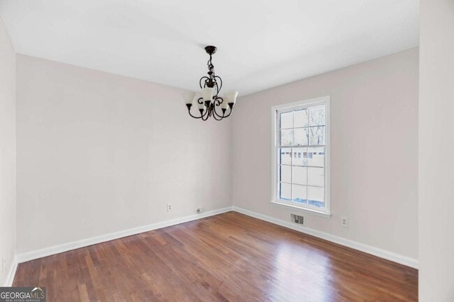 Building Photo - 6541 Debbie Sue Ln