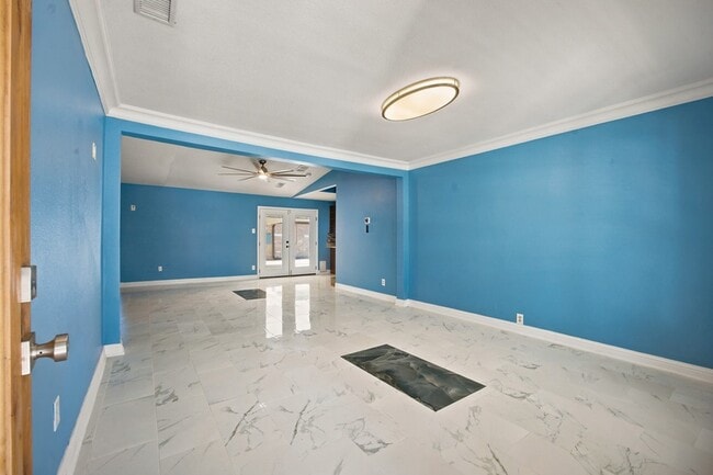 Building Photo - 2016 Knollwood Ln