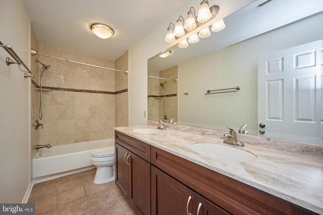 Building Photo - 8695 Ruby Rise Pl