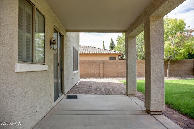 Building Photo - 6656 S Classic Way