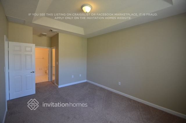 Building Photo - 7732 NW 114th Pl