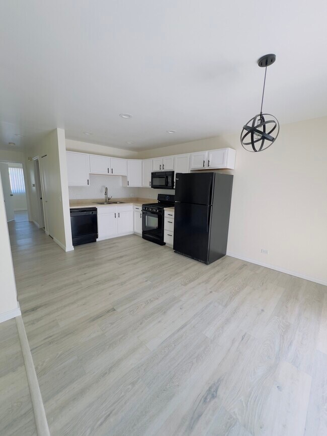Kitchen - 607 Buckskin Ln
