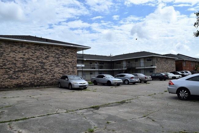 Building Photo - Titian Apartments