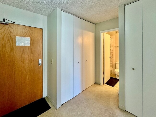 Building Photo - 200 N Dearborn St