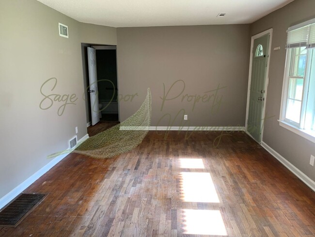 Building Photo - DESIRABLE RAYTOWN LOCATION!!!