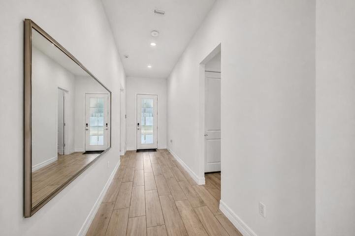 Building Photo - 10358 Northbrook Cir