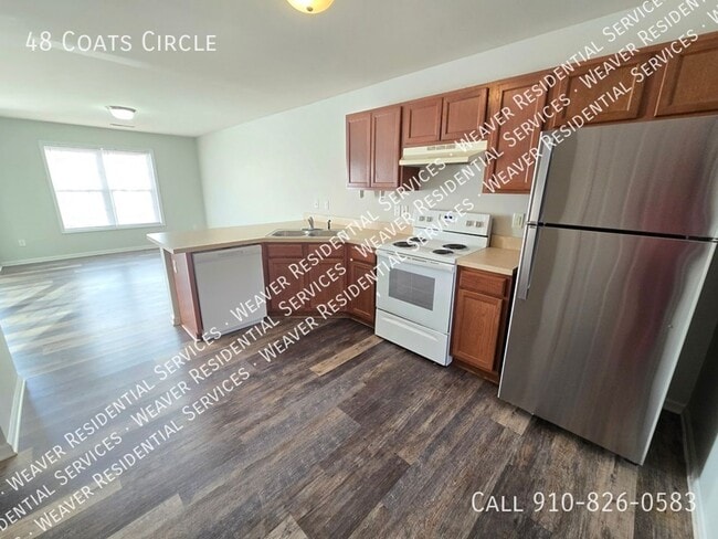 Building Photo - Cozy place to call home