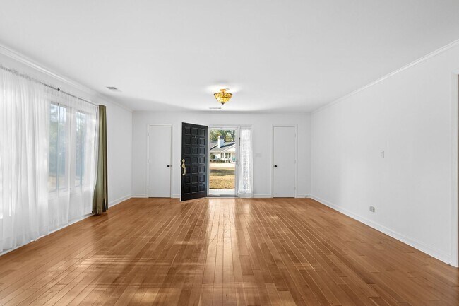 Building Photo - 3-Bedroom | 3.5-Bath Home for Rent in The Dunes – Myrtle Beach