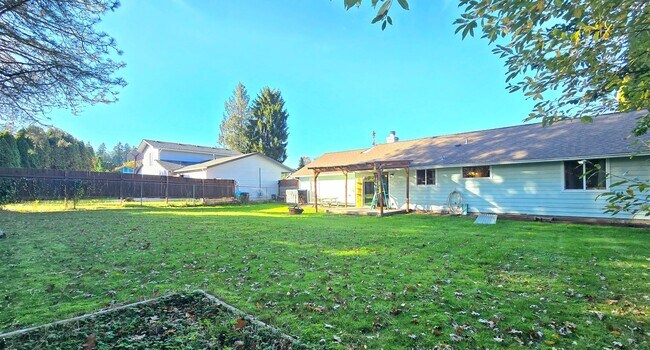 Building Photo - 3 Bedroom Home in Marysville