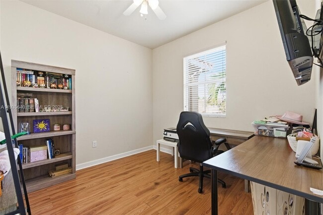 Building Photo - 165 Emerald Creek Terrace