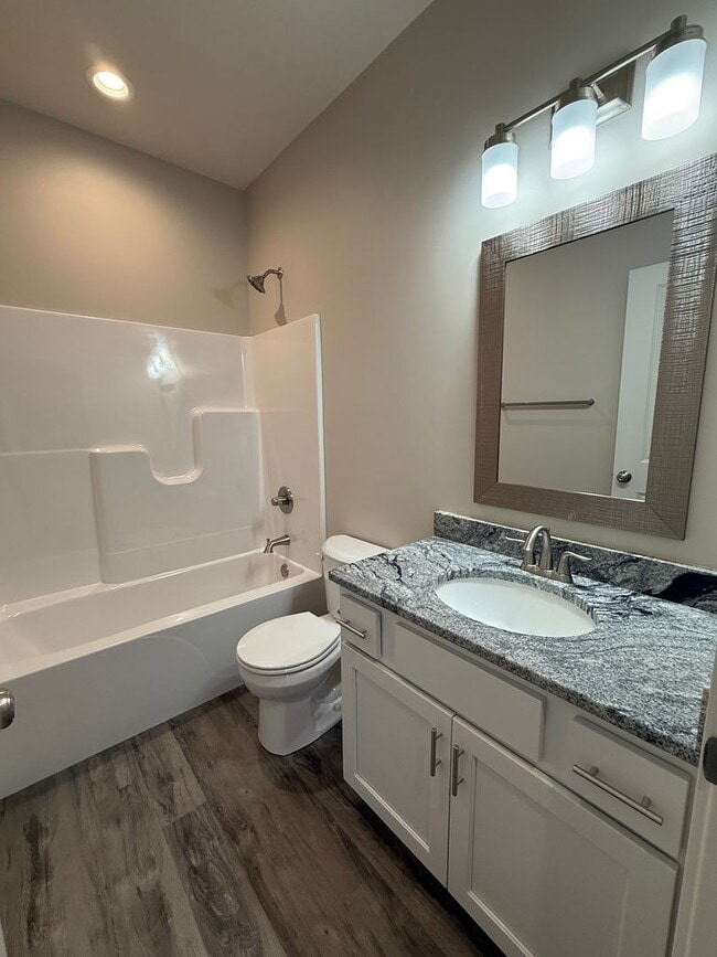 Building Photo - Brand new construction 3 bed/3 bath ranch townhome in North Lincoln