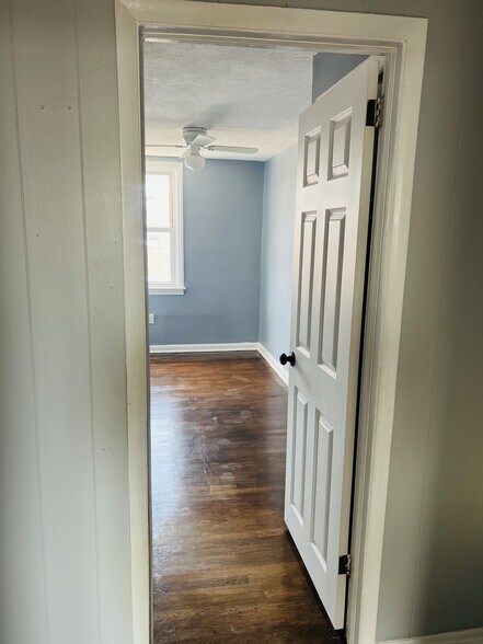 Third Room - 130 Spring Valley Rd